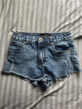 Seductions Women's Blue Frayed Hem Denim Jean Shorts